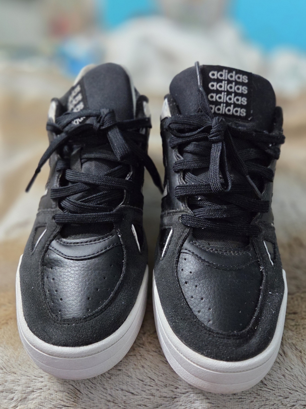 Adidas Midcity Low Sneaker